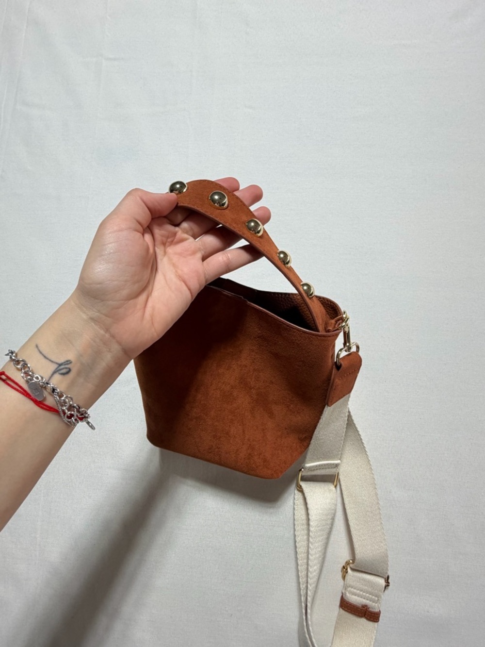 Women’s Cognac Brown‎ Faux Suede Bucket Bag Studded Top Handle Crossbody Handbag - Picture 5 of 8